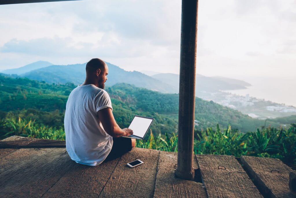 7 Tips for Successfully Managing Remote Teams